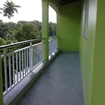 Villa Café - Appartement F2 avec terrasse Sainte-Anne